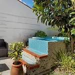 Pool Front * 卡尼索