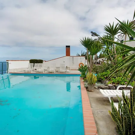 Pool Front Apartmán Caniço