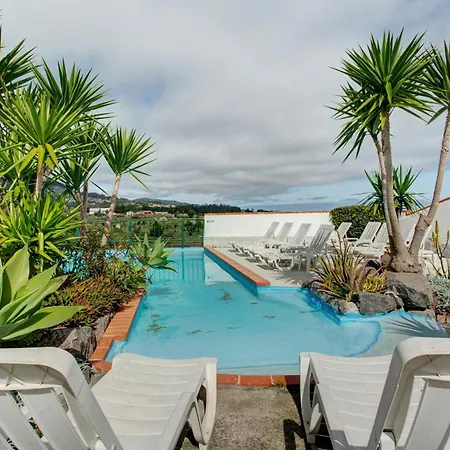 Pool Front Apartmán Caniço